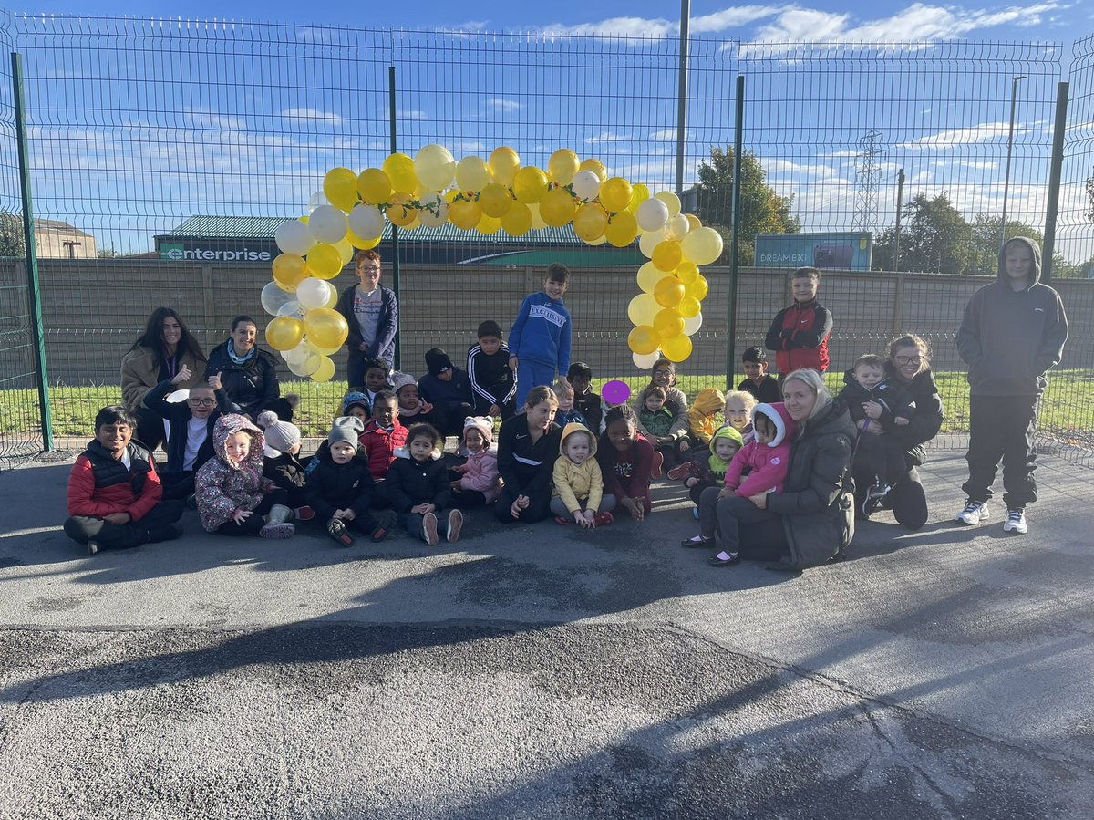 musicfed_deputy's tweet photo. Our first class to complete their @CCLG_UK Golden Ribbon Run yesterday was our very own nursery! Don’t be fooled by the photo - those Y6’s were only helping! #MusicFederation https://t.co/V0EnGxUleM