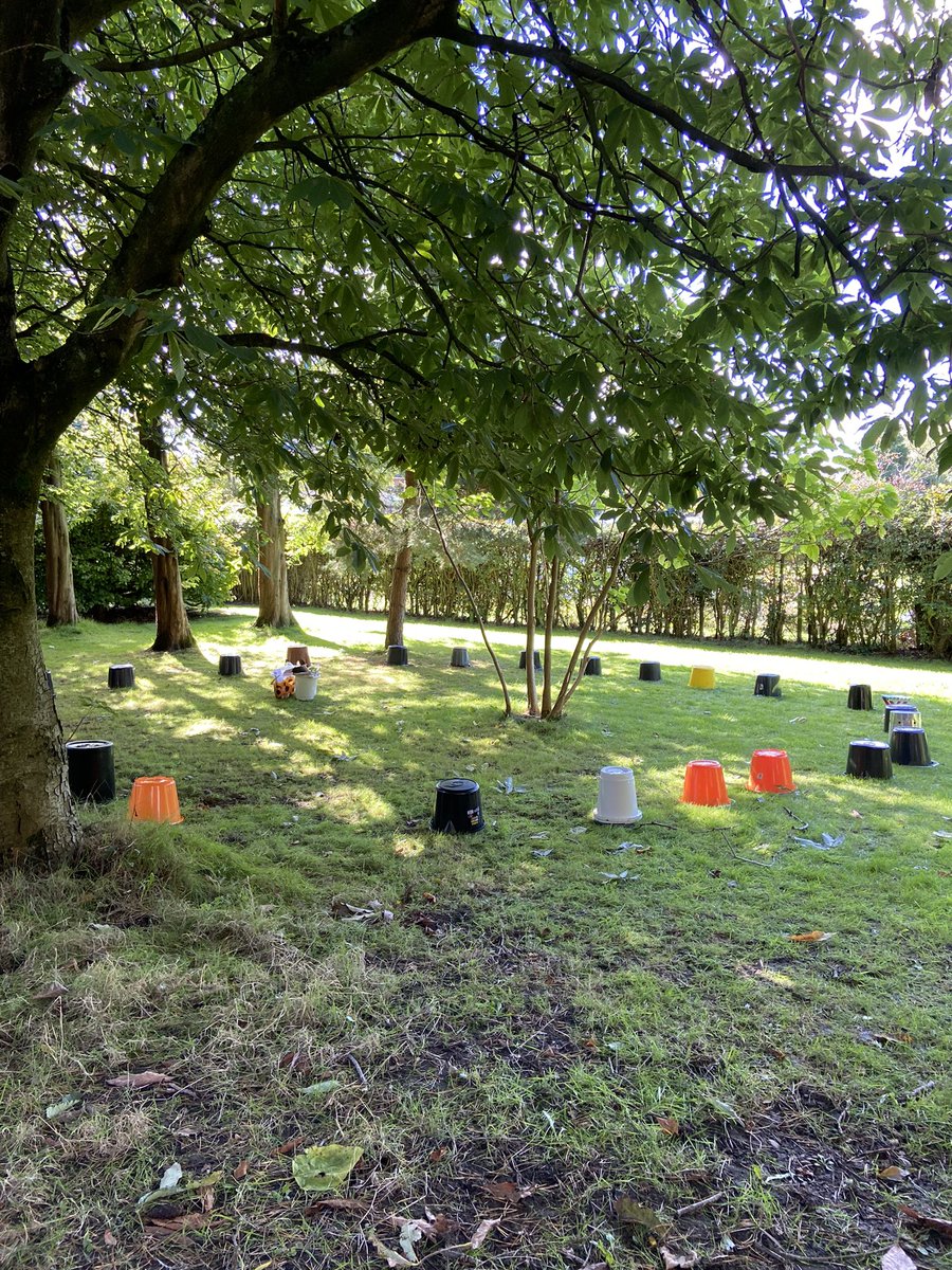 Miss_P_learns's tweet photo. BUCKET SCHOOL 🪣 🍃 🌳 exploring ways to learn outside the classroom is so much fun! 🤩

We pretended to be squirrels and buried food for the winter, do you think we retrieved them at the end of the session? 🤔 #science https://t.co/qHevN2UxVV