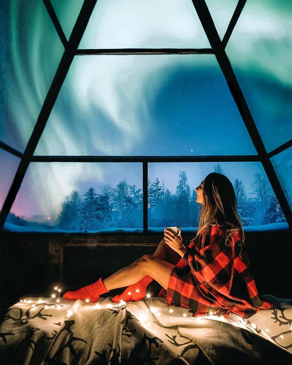 DiscoverFinland's tweet photo. There are 11 Aurora pyramids situated at Tonttula Experience village, only 10 minutes drive away from Levi centre - a luxurious and relaxing way to enjoy the northern lights. 
https://t.co/7H9GD73IZC https://t.co/yD1GaST2rP