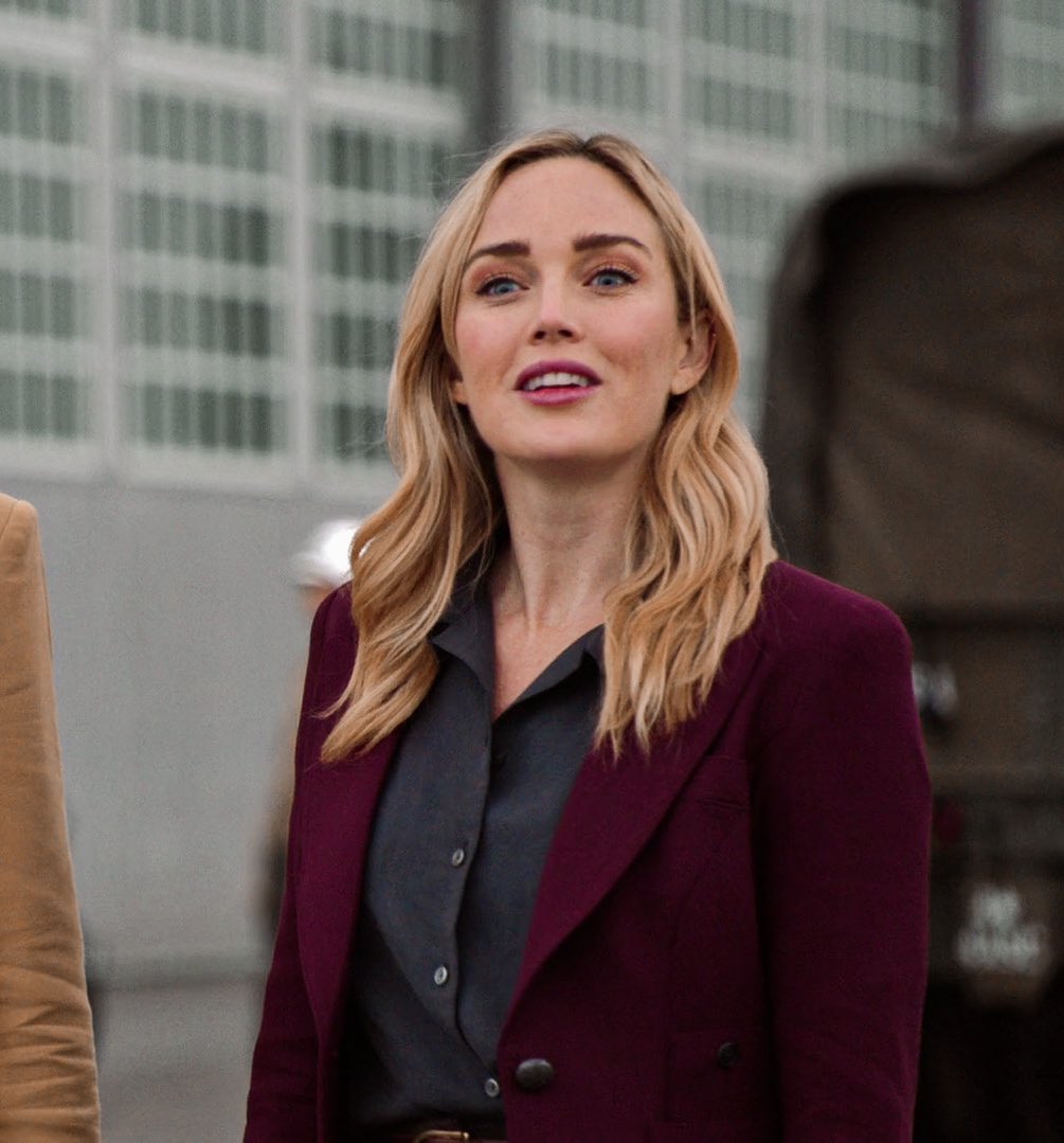 mili_kisko_mili's tweet photo. @filmsbygays Ummmm Come Again....๐โค๏ธ
#KateWhistler #NCISHawaii #Marina #MayaBishop #CarinaDeLuca #Station19 #SaraLance #LegendsofTommorow #BrieLarson #CaptainMarvel https://t.co/GoxQ4Usd5y