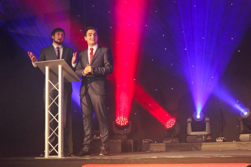 ChrisHewgill's tweet image. My dear friend and former comedy partner @AlexDoesVideo is running the London Marathon this weekend, raising money for @Bham_Childrens which saved his life when he was but a youth 

I shall be giving 10p a mile. If you’d be kind enough to donate too👇

tcslondonmarathon.enthuse.com/pf/alex-griffi…