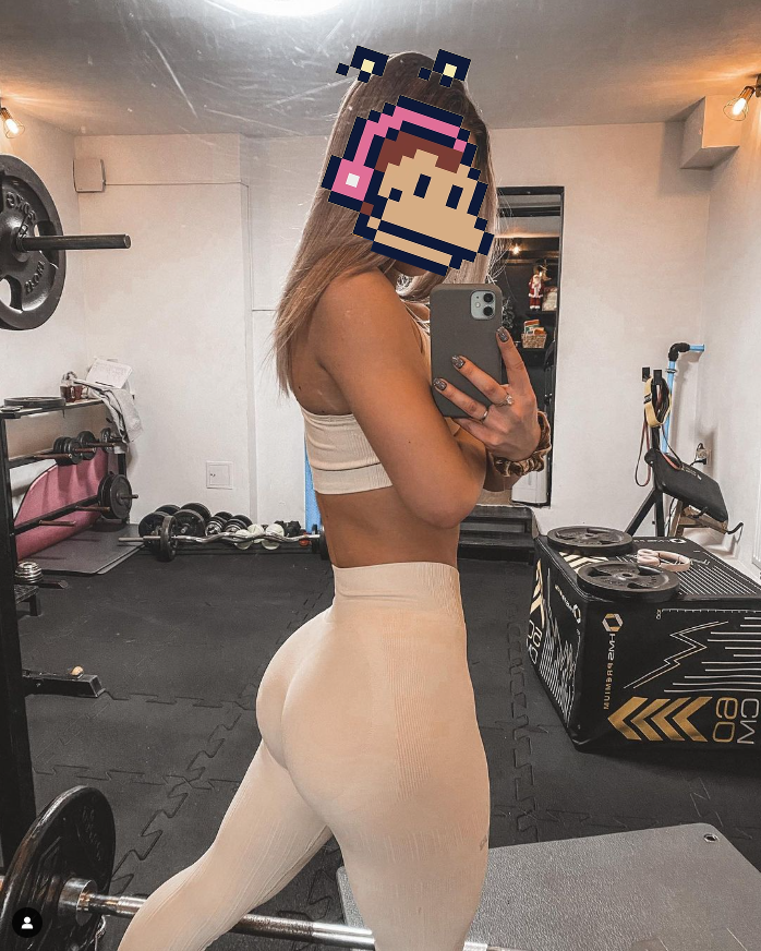 sol_lacy's tweet photo. Getting that early morning workout before hoping in the metaverse, Love working in web3 🥰 #NFT https://t.co/XeOd0ow7ot