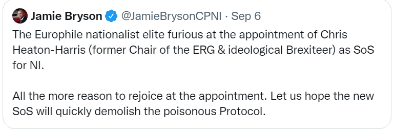 CregganDerry's tweet photo. Two screenshots sent to me today.
This is why nobody should take this fella seriously.
One tweet from September 6 and the other from today!
😂👍 #BlockBryson https://t.co/QcMXmbbTS6
