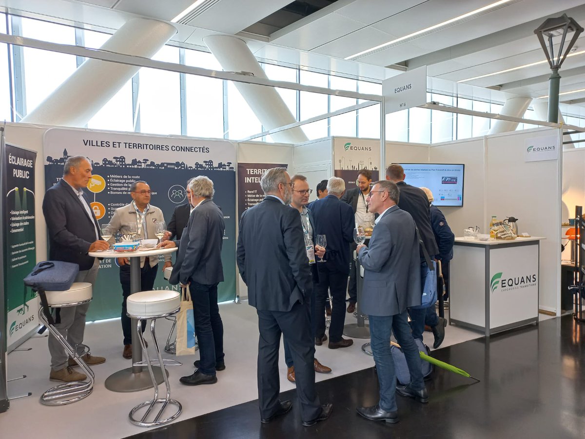 Equans_France's tweet photo. ⌛️ Dernier jour du 𝗖𝗼𝗻𝗴𝗿𝗲̀𝘀 𝗱𝗲 𝗹𝗮 @fnccr
Nos experts se tiennent à votre 👂 pour répondre à toutes vos ❓ ainsi que vous présenter nos #innovations en matière de #SmartCity et territoire #durable.
🎯 RDV au Couvent des Jacobins à Rennes !
#EmpoweringTransitions #fnccr https://t.co/iL4WMaqqj1