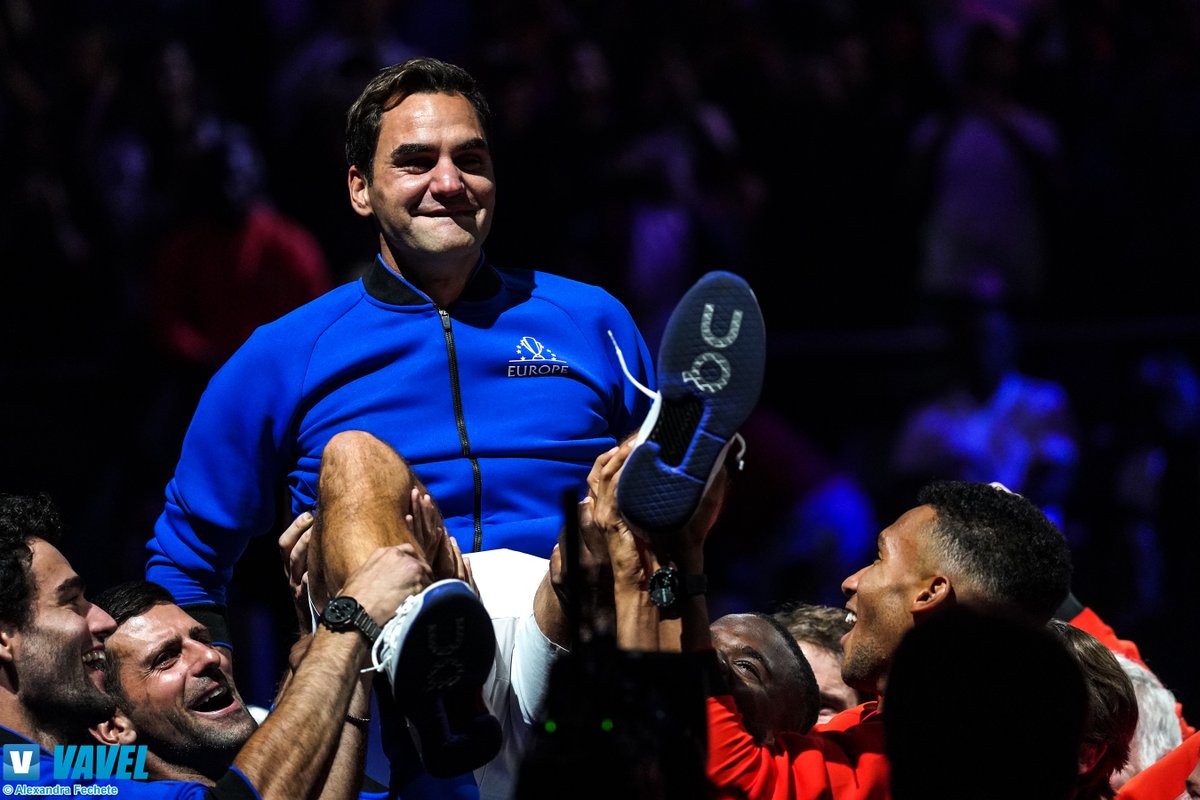 Hip, hip, hurray! <a href="/felixtennis/">Félix AugerAliassime</a> was the mastermind behind this 🤣

<a href="/rogerfederer/">Roger Federer</a> 

 #LaverCup2022 #LaverCup #Fedal #Federer #Nadal 
©️ 📸 by me for <a href="/VAVEL_USA/">VAVEL USA</a> <a href="/VAVEL/">VAVEL</a>