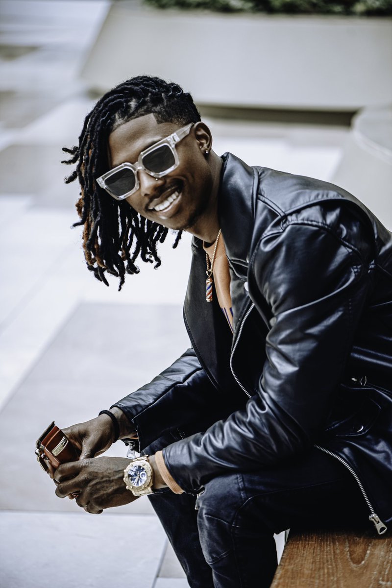 ayee__slimm's tweet photo. 🦉🧘🏾‍♂️ https://t.co/Q9mXjdQiGU