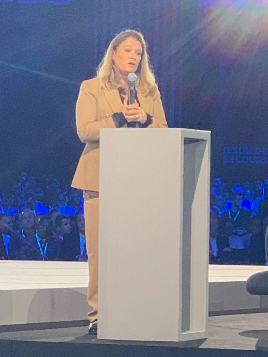 AgnesBricard's tweet photo. #77èCongrès @CSOEC Paris 2022 Plénière d'ouverture  @oliviagregoire  " SE FÉLICITANT DES ACTIONS DES EXPERTS COMPTABLES" @LionelCanesi @JLFlabeau  Valentin @Guenanen01 @osalamito https://t.co/6agADmZOTT