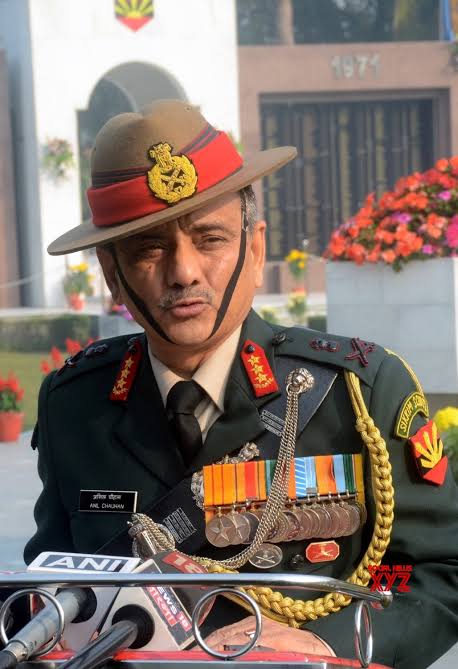 BIg #Breaking Modi GOvt appoints New Chief of Defence Staff. Lt General Anil Chauhan (Retired) will be new CDS of India. He will be 2nd CDS after #GenBipinRawat. #IndianArmy #BiggBoss16 #Viral