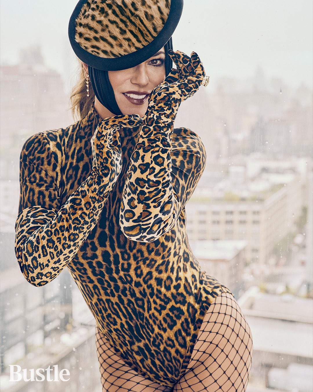 bustle-on-twitter-introducing-bustle-s-entertainment-issue-cover-star