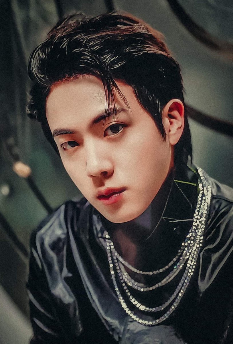 Emphasi37573735's tweet photo. HandSome boy                         Cute boy

#방탄소년단진 #진
#BTSJIN #JIN #김석진 #seokjinnie #SEOKJIN #ジン #防彈少年團 https://t.co/VqbtGU2m38