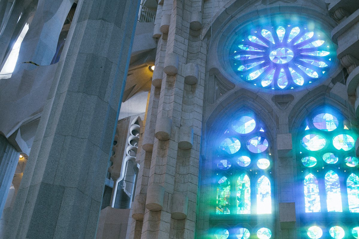 SarumCollege's tweet photo. Ready to shake up your career? deepen your faith? follow a dream? 
All of the above?

Roll up for the 14 Nov online session on MA programmes in #theology #imagination &amp; #culture &amp; #christianspirituality
>> https://t.co/QyCe6aUjYH
#changeyourlife #keeplearning
@M_S_Hahn @TICSarum https://t.co/q4lxGsI0vc