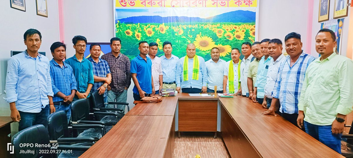 JitRajofficial's tweet photo. Discussion with CEM Tangkeswar Sonowal at SKAC Office verius issues of Sonowal Kachari Community.
@askyfofficial @GourangaSonowa6 @NirmalSonowal15 @MrinalThakuli @jadumoniBorua https://t.co/0uPWfVITml