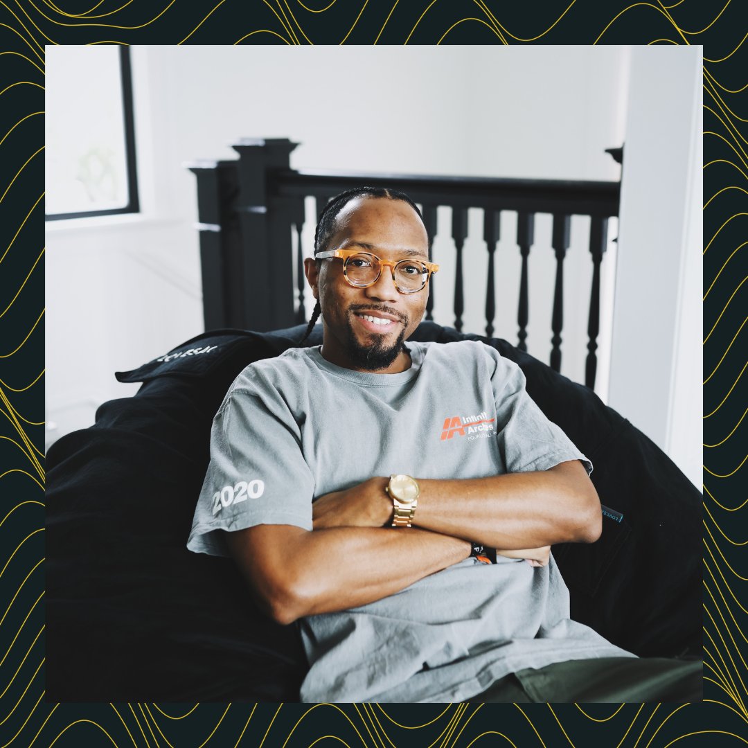 Our CEO and cofounder <a href="/dave_hasWingz/">David J. Butler 🧩</a> was featured in @AdAge with a fresh take on professionalism and suits, encouraging companies to value people for their work and not their wardrobe. 

Read more here 👉🏽 tinyurl.com/3kn629ac

#ItsHueHouse #Marketing #Professionalism