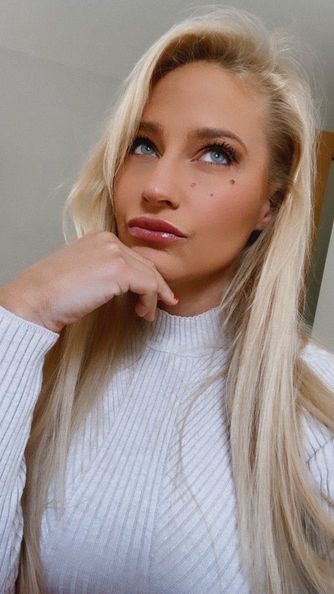 Blonde Bomber 🥊💁🏼‍♀️ tweet media