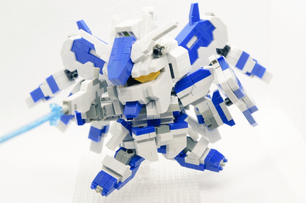 nemyralas's tweet photo. 今までで一番多くのRTやいいねを頂きました。
応援ありがとうございます！

今後もガンダムを期待されていたら申し訳ありません。
今はこれしかないため、次回からドラゴンボールなどのキャラ作品に移行してしまいます。
次のガンダム作成も頑張ります！

#nanoblock #ナノブロック
#SDガンダム https://t.co/S0l65ufkCS