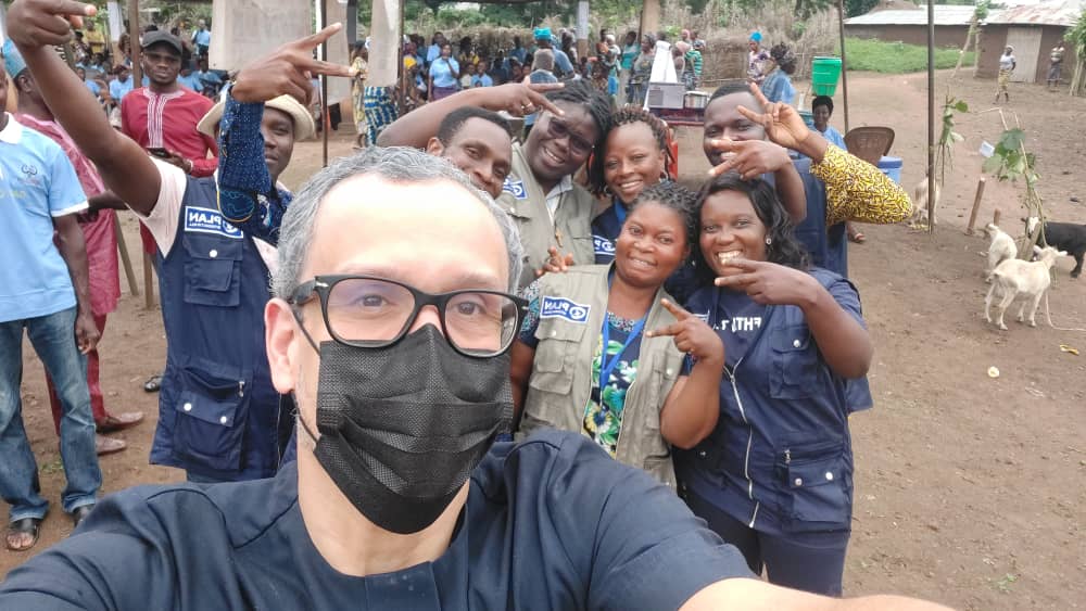 karlfredpaul's tweet photo. Super visite du projet PNDPE à Bopa dans le Mono. Nous améliorons les interventions des services de nutrition et de développement de la petite enfance. Magnifique. Merci au @gouvbenin et au #SP_CAN pour la confiance faite à Plan. #FoodSecurity #ODD2 https://t.co/0cZWo8e8eb