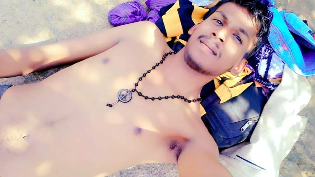 IdiotsLoveable's tweet photo. @DhevanDhev3 @VARUNVIKKY2 @Abhishe09969953 @EthanOmar1996 @Ananthu58684327 @NeerajMenon15 @DubaiVarun @1234_mallu @kukkujr75 @Kunjappi_ @Aravalok98 https://t.co/ahMAyIFxGx
