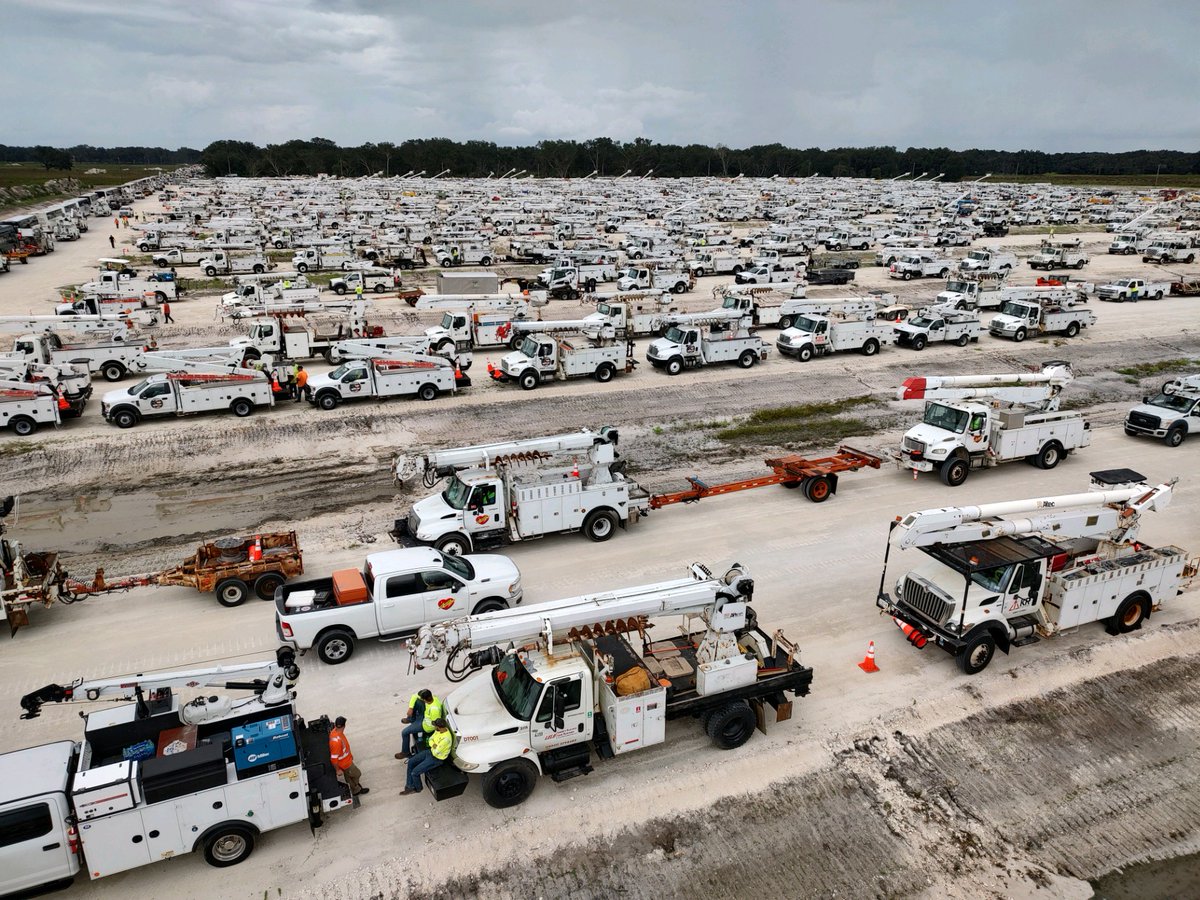 The cavalry waiting to respond to Hurricane #Ian. This is just one many staging sites across our Florida service area housing crews ready to get to work - as quickly and safely as possible. We will not stop until every customer is back on.