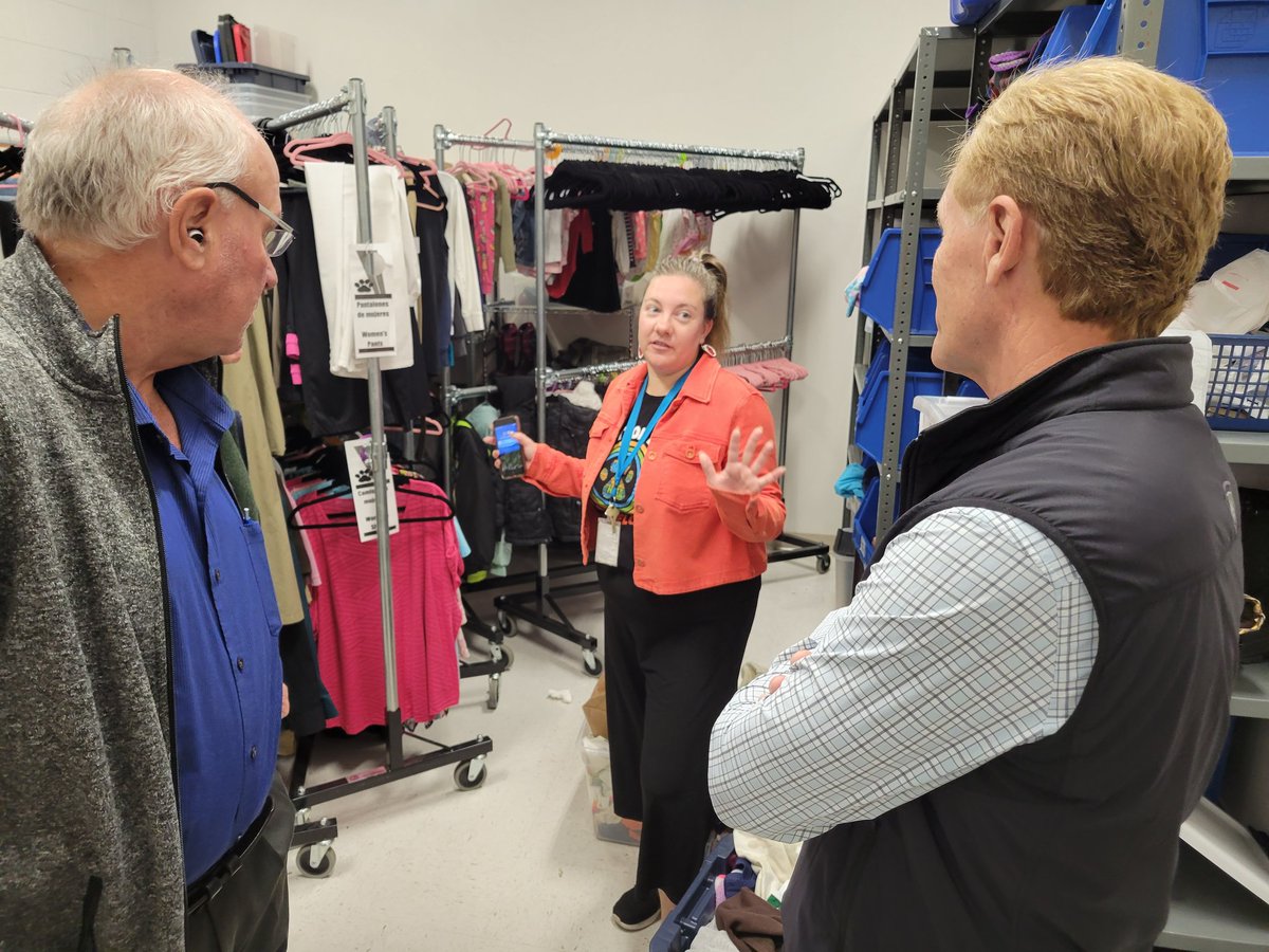 DMAMRotary's tweet photo. The #DMAMRotary Club delivers nearly 50 pairs of shoes to help students & families at #CapitolView Elementary School on #DSMUSA's east side. And we're getting excited about our next mission to help the kids - a Winter Clothes Drive! #ServiceAboveSelf #ForTheKids #TheFunClub https://t.co/RY83IaIkAa