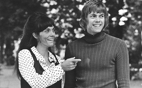Dear_Grateful1's tweet image. Karen and Richard Carpenter photographed by Shepard Sherbell, 1971