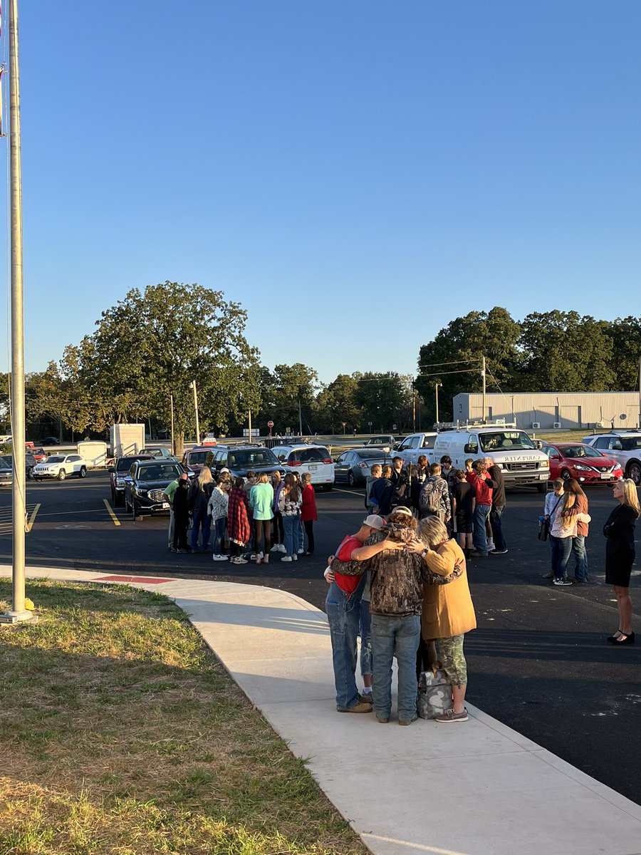 LanceWest83's tweet photo. See You at the Pole 2022 at Gainesville High School. We had a great turnout and we would like to thank our community members for their continued support. Special thanks to Mammoth Church for supplying the donuts and milk. @SOCentralMOFCA @GainesvilleBDog @pastordry https://t.co/w6UiBqkFL1
