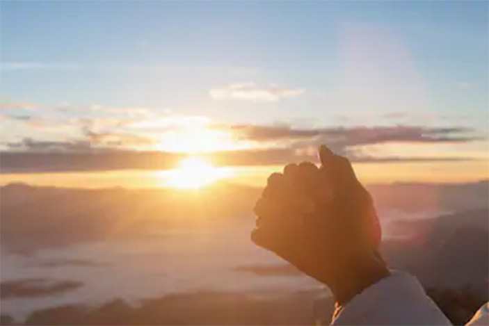 LET'S PRAY

Dear God as I start a new day, I pray that you will be my shield. Help me through this journey called life. Remind me of your unfailing love. Help me know when to stop and listen for your direction. May I be a vessel you can use for your glory.

AMEN