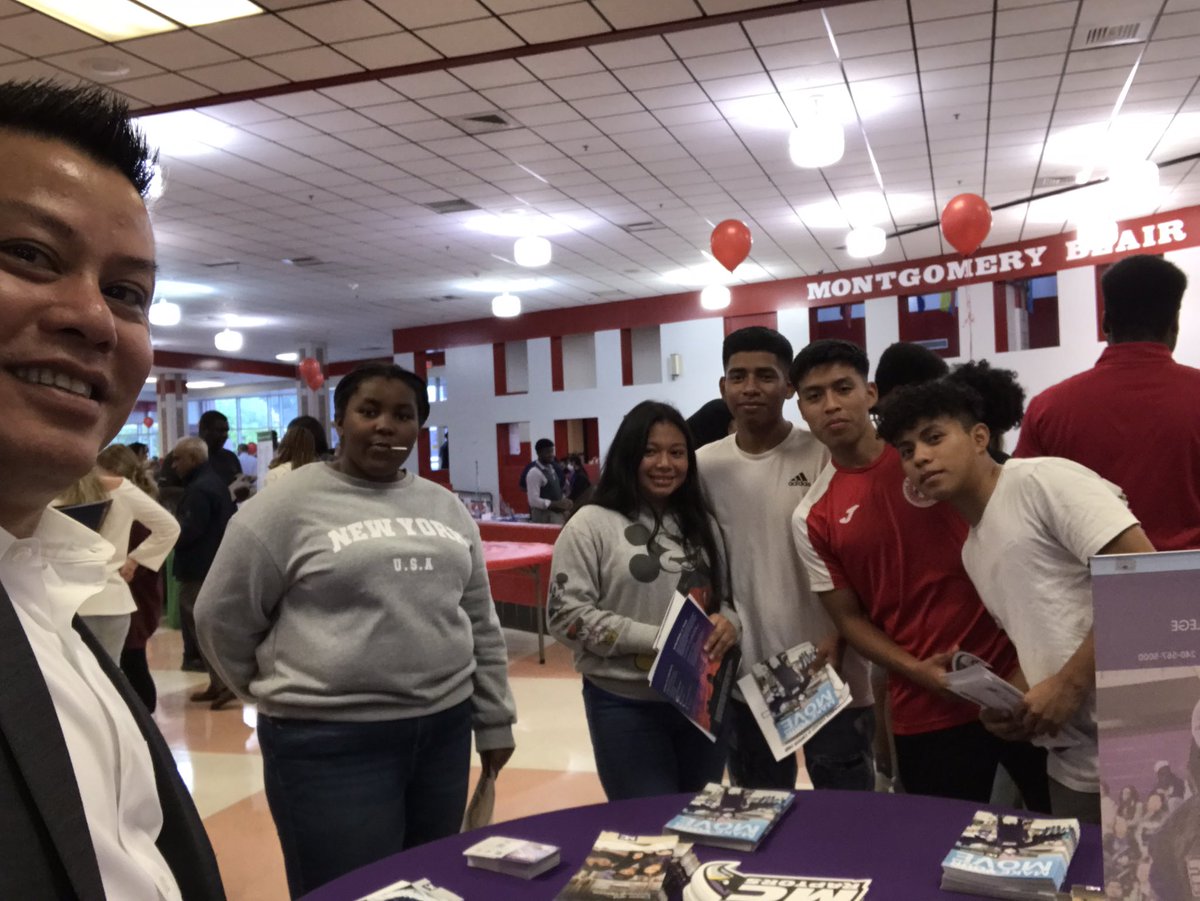 JimmyNguyenMC's tweet photo. Last night @MBHS4 @blairprincipal during Blair College and Career Fair to talk about @montgomerycoll with students and parents. https://t.co/o9lRPLR6x6