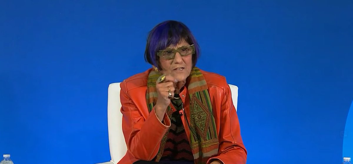 CSPI's tweet photo. @SecBecerra @rosadelauro @SenStabenow @NYCMayor @rosadelauro: "What I believe is the most effective in trying to deal with food, hunger, healthy living...and that's the first pillar in the National Strategy, and that is the ability for families to have economic security to be able to afford it." #WHConfHungerHealth (23/?) https://t.co/hybsOtwnK5