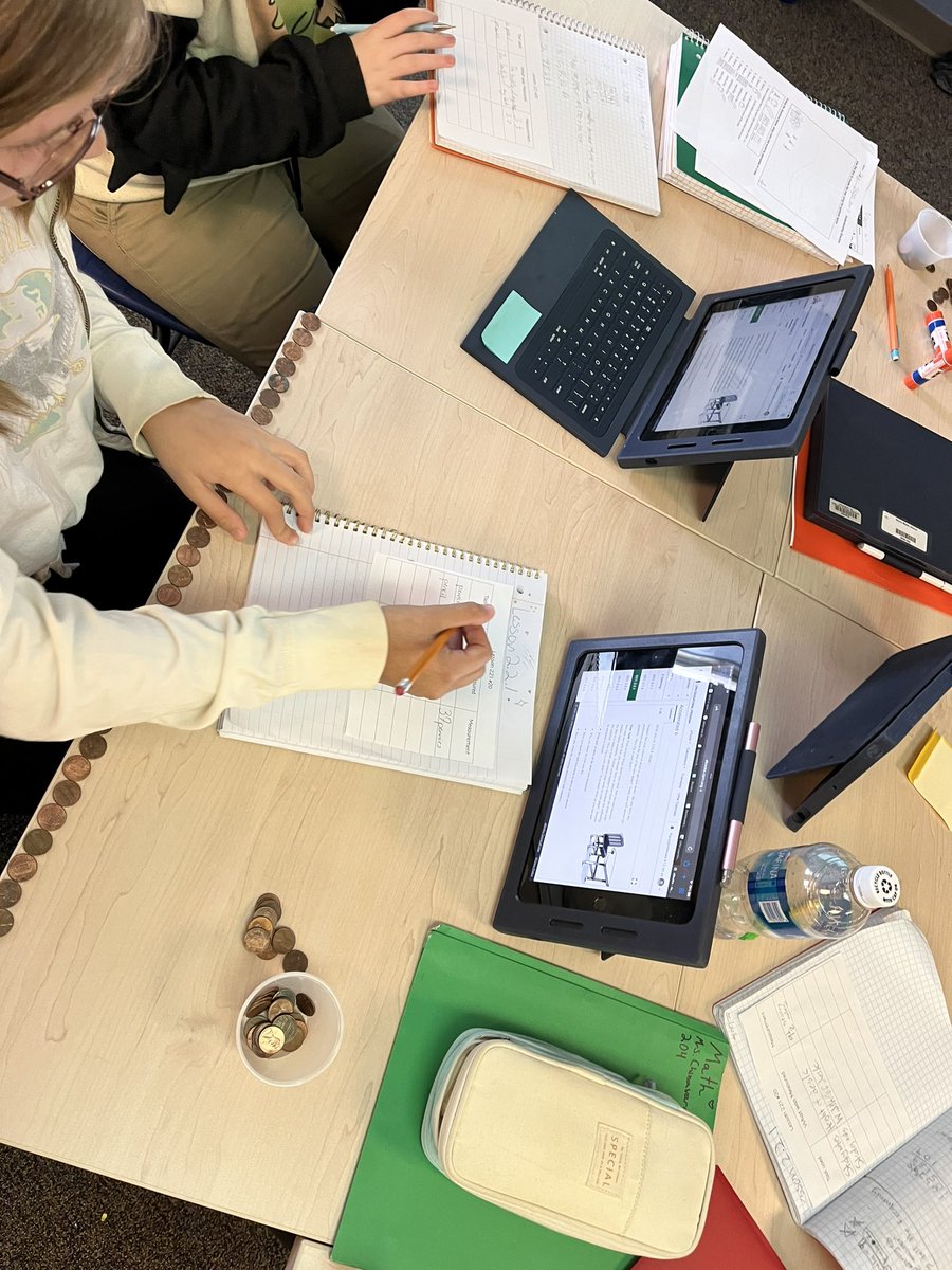 6gold1's tweet photo. 6 gold math students are measuring using different “measuring tools”. Some worked better than others. What did your kiddo use today? @6gold1 @BeachMiddle @MrsChinavare https://t.co/MgwWhSJeY5