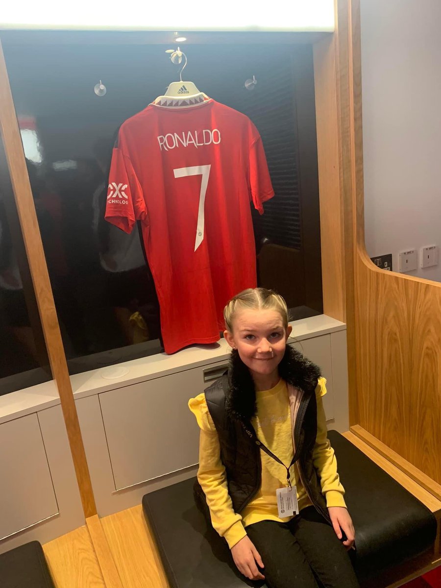 MissRaynor8's tweet photo. 3 years after winning an old Trafford tour from school for raising the most money. Tia finally went at the weekend ⚽️@PACTcarlton https://t.co/lR1B1UJdwe
