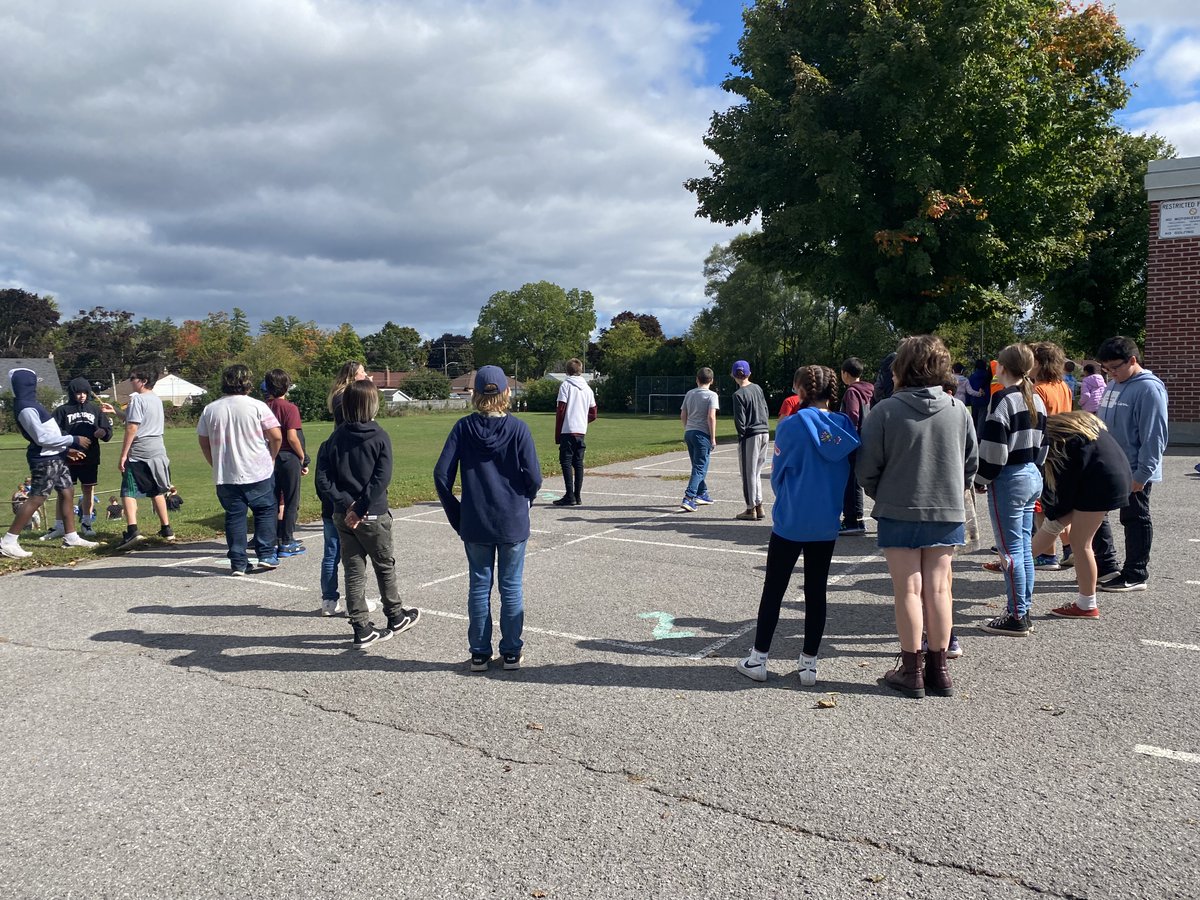 Queen Elizabeth PS tweet media