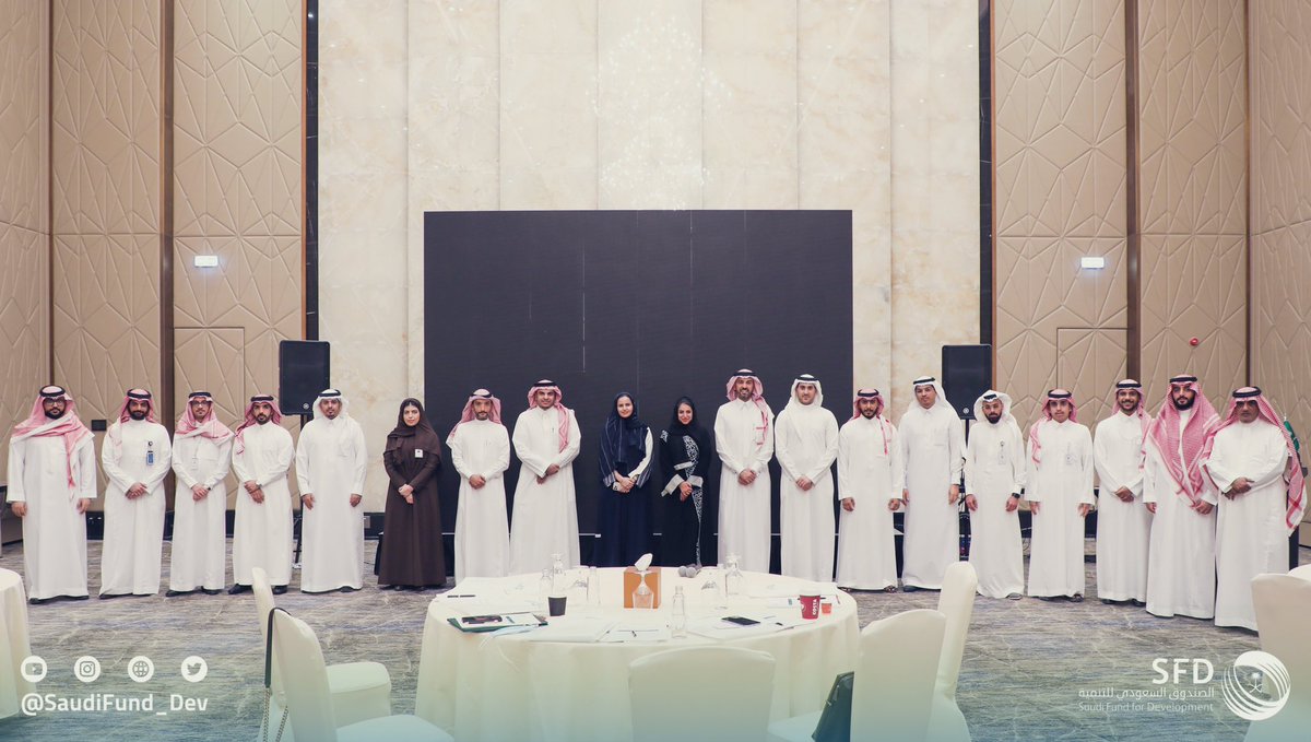 الصندوق السعودي للتنمية (@saudifund_dev) on Twitter photo بغية بحث سبل التعاون المشترك، ولتعزيز الدور التنموي العالمي للمملكة العربية السعودية، عقد #الصندوق_السعودي_للتنمية ورشة عمل مشتركة مع <a href="/SaudiTransport/">وزارة النقل والخدمات اللوجستية</a> استعرض خلالها مشروعاته وبرامجه الإنمائية في 84 دولة نامية حول العالم.
#نزدهر_معا بغية بحث سبل التعاون المشترك، ولتعزيز الدور التنموي العالمي للمملكة العربية السعودية، عقد #الصندوق_السعودي_للتنمية ورشة عمل مشتركة مع <a href="/SaudiTransport/">وزارة النقل والخدمات اللوجستية</a> استعرض خلالها مشروعاته وبرامجه الإنمائية في 84 دولة نامية حول العالم.
#نزدهر_معا