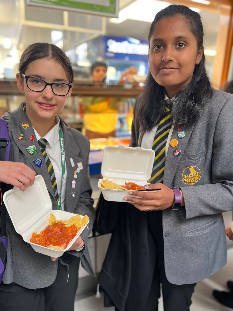 ManorHighMFL's tweet photo. Merci, gracias to our wonderful catering team who produced delicious albóndigas, magdalenas 🇪🇸 and ratatouille 🇫🇷 to help us to celebrate #EuropeanDayofLanguages @ManorHighSchool #inspiration #culture https://t.co/hw3vwwIanf
