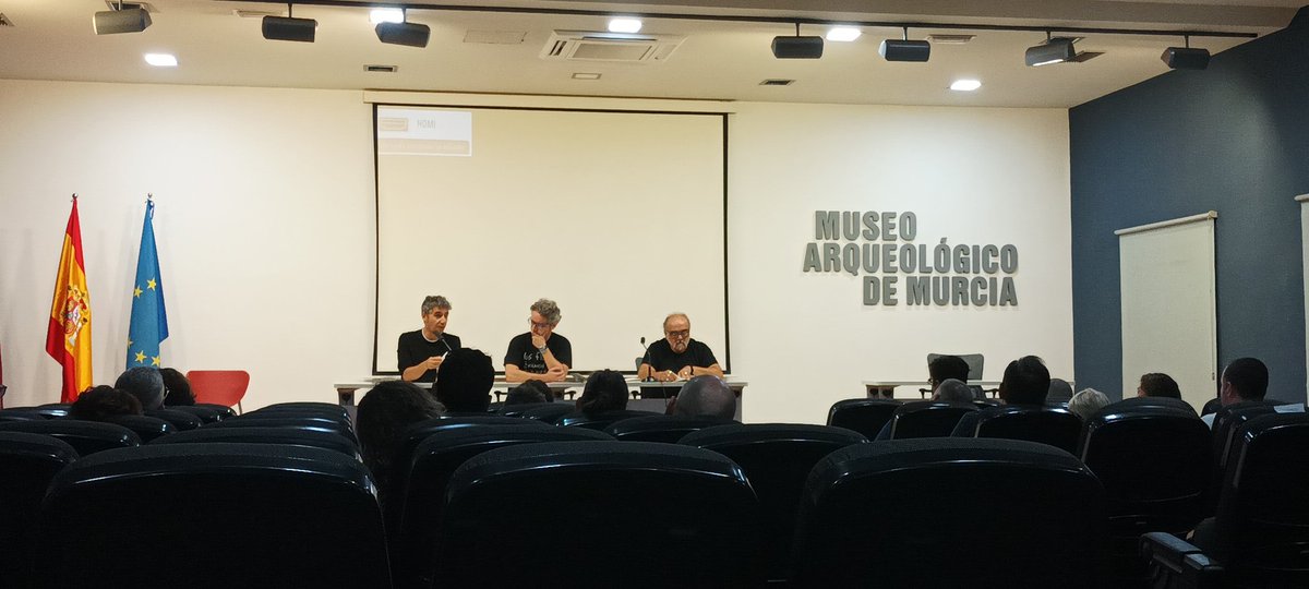 Raspabook tweet media