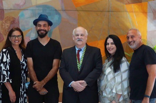 thehouseof_arts's tweet photo. One of the most remarkable moments of Eduardo Kobra’s painting process happened inside the UN building, having Portinari as a background. While doing an interview, #Kobra and The House of Arts met the Brazilian Ambassador Ronaldo Costa Filho at the UN. What an honor! https://t.co/tXMayTsBgs