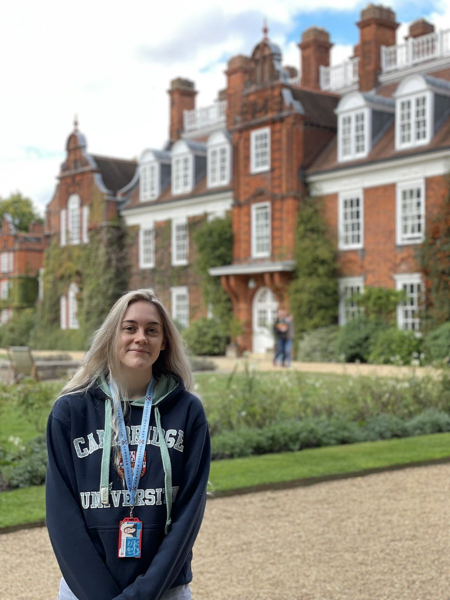 tweetwizzo's tweet photo. Dropped lauren off at Uni today. Remember that little kid from trip reports past? Don’t worry she still wants to go to Florida as long as we pay! Bloody kids 🙄 Good luck Lauren. Enjoy every minute. https://t.co/HdWxidAmbn