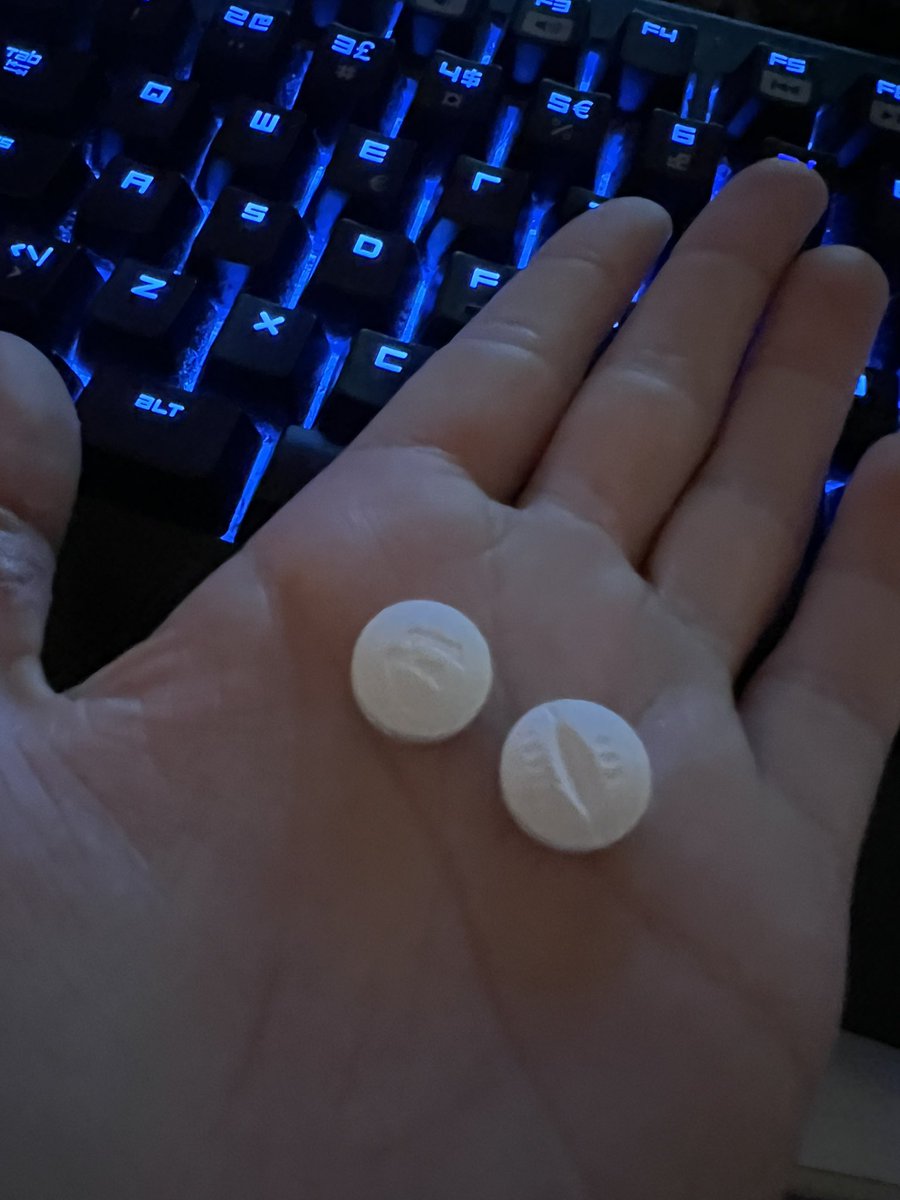 MalinNorway7's tweet photo. eg tok 1000 mg paracet https://t.co/UPOWatAFqU