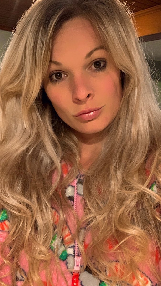 Onesie on
Kettle boiling 
Listening to the rain

Oh no…. Here comes the dreaded thinking time 😳🤦🏼‍♀️🤣