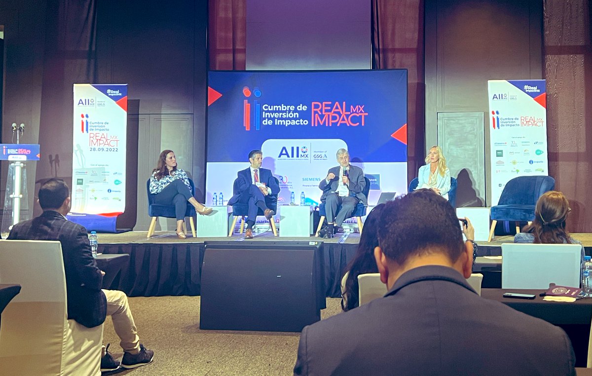 jcelforestal's tweet photo. Este panel es un gran ejemplo de qué hay construir puentes, hay mucha disposición de hacer unas finanzas verdes, comprometidas con un impacto positivo en el ambiente. #HSBC #Banxico #Citibanamex #SvxMx @AIIMexico https://t.co/U77PmAa6Hs