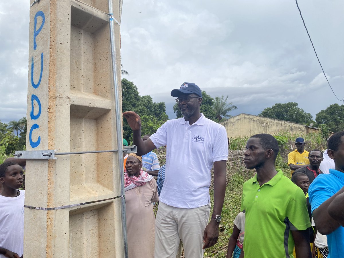 pudcsenegal's tweet photo. Électrification rurale : mise en service du village de Hamdalaye dans la commune de Simbandi Balante.  

@CheikhhDiop @Macky_Sall
#PSE #Senegal #Rurale #WomenEmpowerment #Accessibility #Connectivity #Energy https://t.co/W8VW0UxtOK