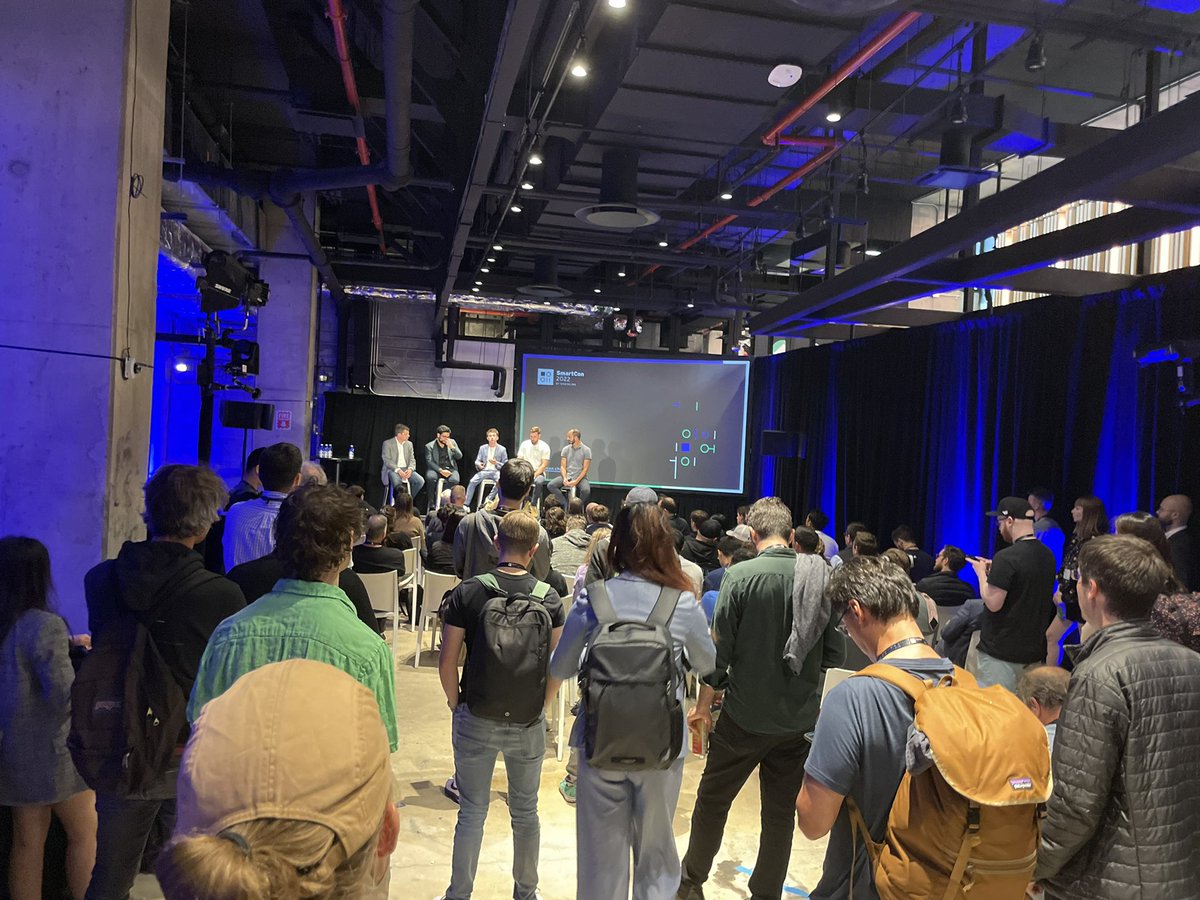 Happening now at #SmartCon2022, @CryptoBroShoNYC is speaking alongside reps from @HYPHEN_AG, @Floodlight_US, and @CoorestOfficial about carbon and scaling climate action to a standing room only audience. #Chainlink