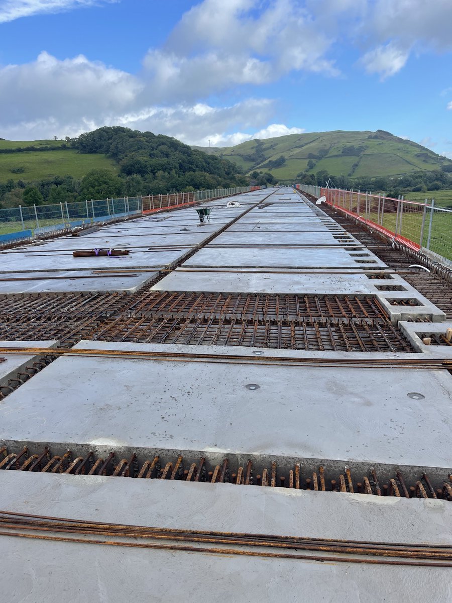 Dyfi Bridge progressing well, what a difference a month makes, well done all the team.
⁦<a href="/WelshGovernment/">Welsh Government</a>⁩ 
⁦<a href="/AlunGriffiths_/">Griffiths</a>⁩ 
⁦<a href="/RBettsConstruct/">R Betts Construction</a>⁩ 
@bob Franciscranehire
⁦<a href="/specialformwork/">formwork</a>⁩