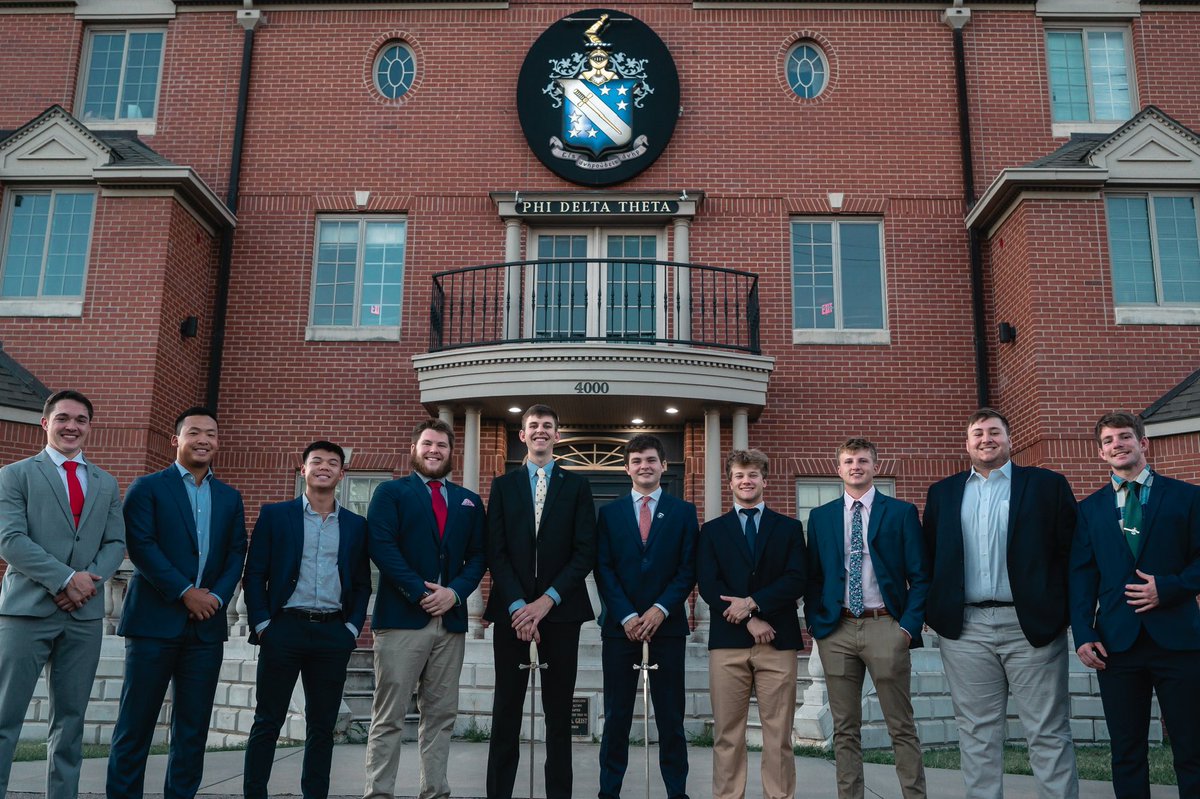 wsuphidelt's tweet photo. ⚔️Exec fall 2022⚔️ https://t.co/jPLjvbONMM