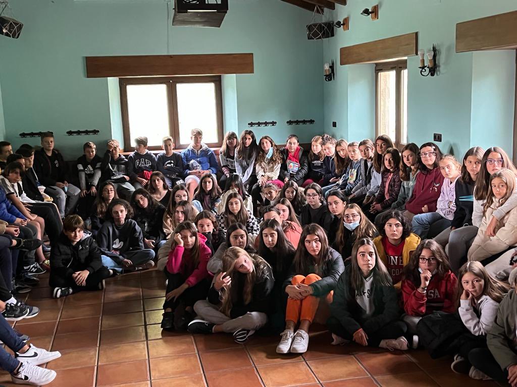 LaSalleSdr's tweet photo. 🎙Primer día de nuestros chicos en el albergue de #Corconte donde han disfrutado de diferentes actividades
#JuntosMejor🫂
#SomosLaSalle💫 https://t.co/1eVi3dzmXR