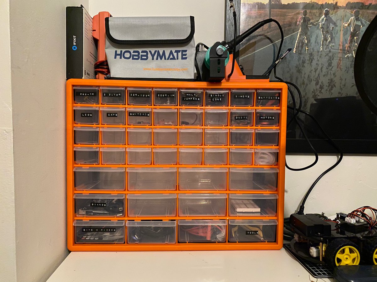 HadenDewis's tweet photo. New obsession… label maker 😮‍💨 https://t.co/9dip8h6AMV