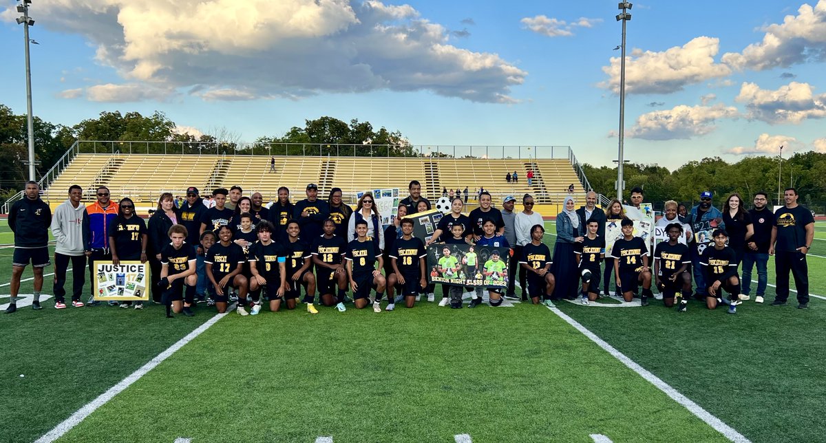 Piscataway Schools (@pwayschools) on Twitter photo Congratulations to the seniors on the <a href="/Piscataway_HS/">Piscataway High School</a> boys soccer team, who were celebrated Tuesday for Senior Night! The players were applauded by their coaches, teammates, and families before a win over Sayreville!
See more photos ➡️ bit.ly/PWayPhotos Congratulations to the seniors on the <a href="/Piscataway_HS/">Piscataway High School</a> boys soccer team, who were celebrated Tuesday for Senior Night! The players were applauded by their coaches, teammates, and families before a win over Sayreville!
See more photos ➡️ bit.ly/PWayPhotos