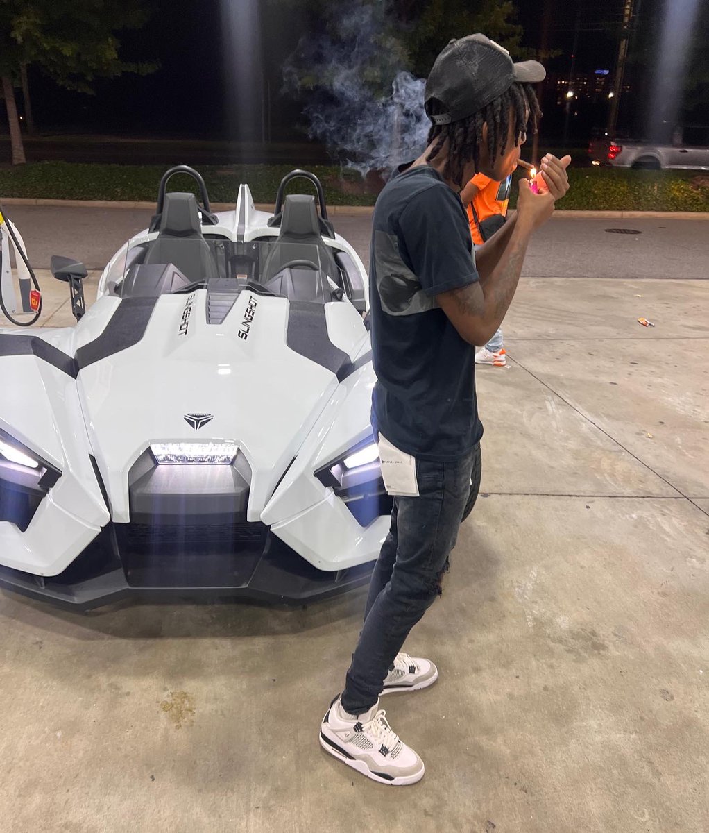 J5IZZL's tweet photo. Pull’d Up In The Spider 🕷 She Said She Wanna Know Me Now 😏 https://t.co/gZLHoe95nQ