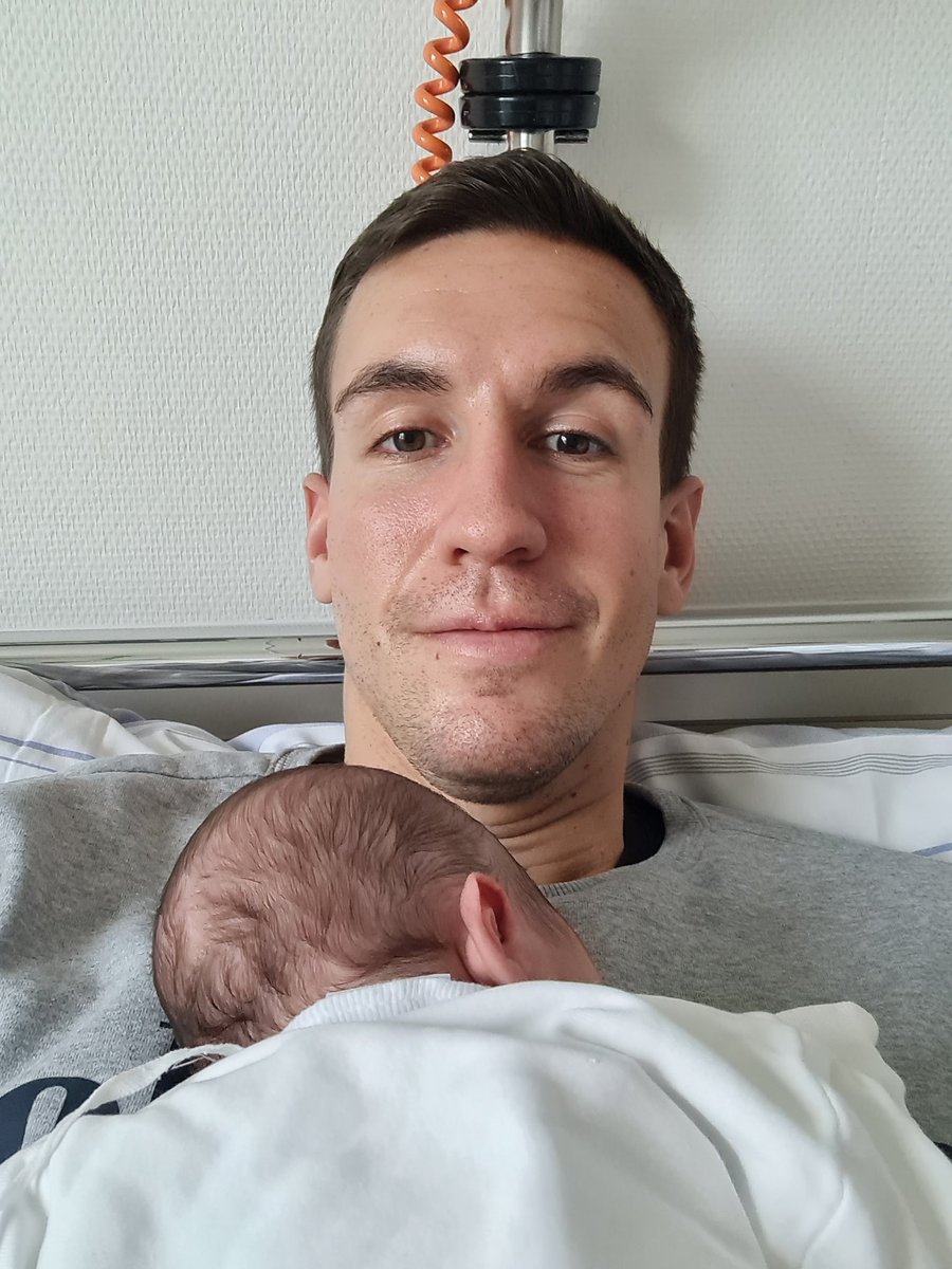 Mana Im Rucksack tweet media