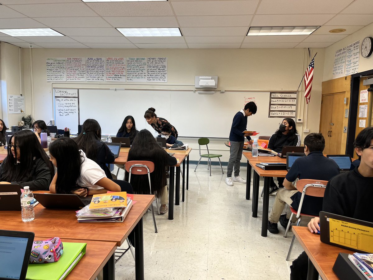 FIS - Home of the Lions! (@fislions) on Twitter photo Our students in Health are receiving Life Skills instruction. This is provided in partnership with the <a href="/FreeholdAllianc/">Freehold Alliance</a> where students learn about many important hot topics in middle school and how to make good decisions. Our students in Health are receiving Life Skills instruction. This is provided in partnership with the <a href="/FreeholdAllianc/">Freehold Alliance</a> where students learn about many important hot topics in middle school and how to make good decisions.