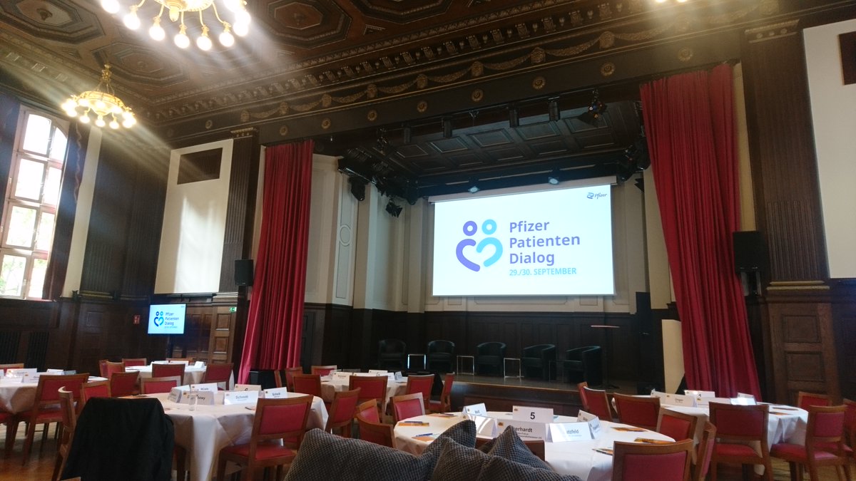 Lampenfieber steigt! Die letzten Vorbereitungen laufen, damit morgen der Pfizer-Patienten-Dialog im schönen Berliner Meistersaal starten kann. Freue mich sehr auf den persönlichen Austausch mit meinen Gästen und das Wiedersehen! #PatientCentricity #PfizerProud #PPD2022